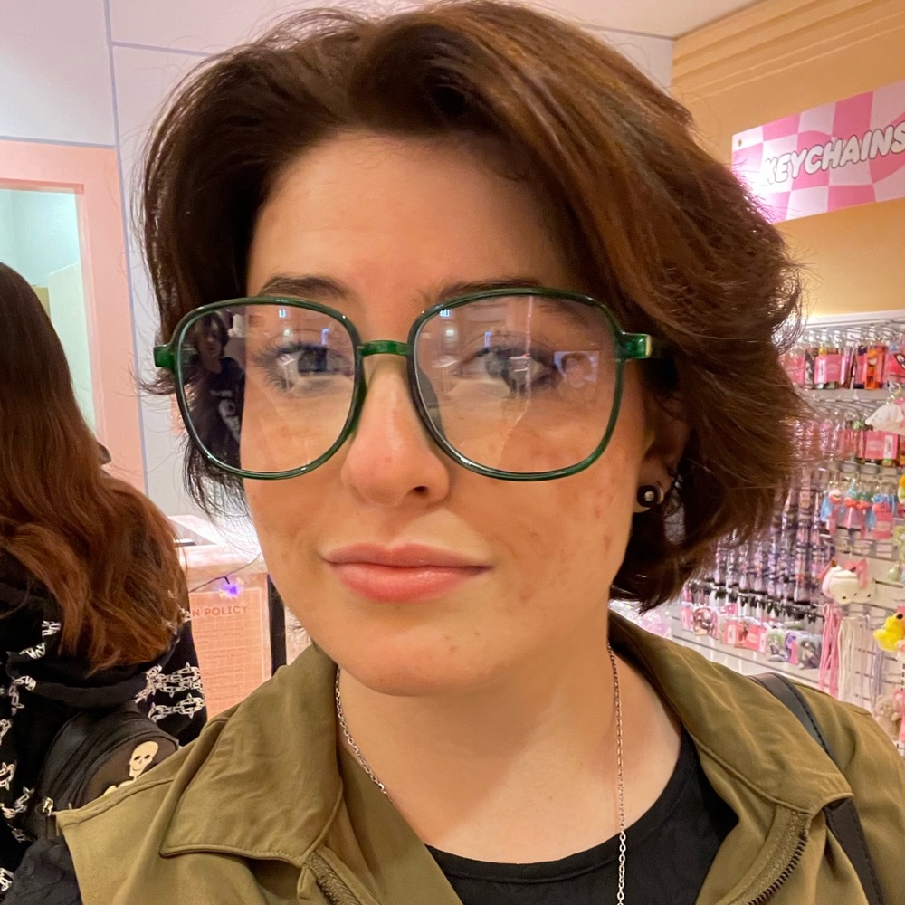 Meet your Posher, Emma